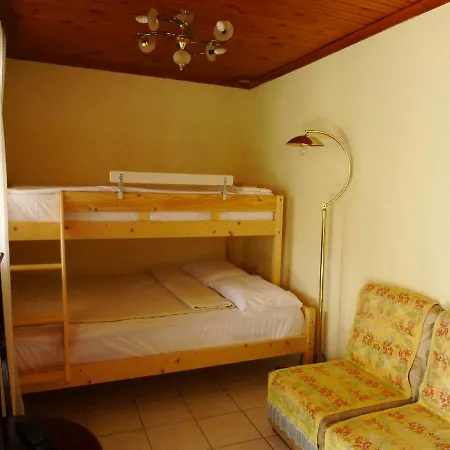 Karanti Λιμένας