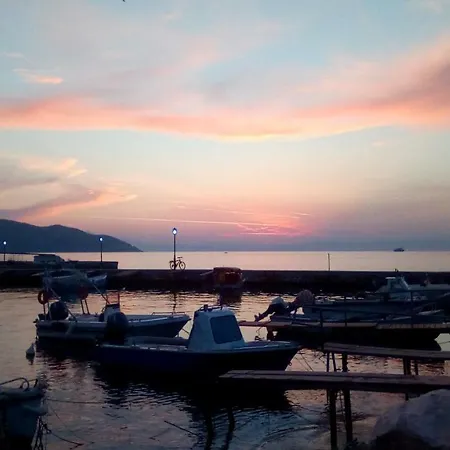 Karanti بيت للعطل